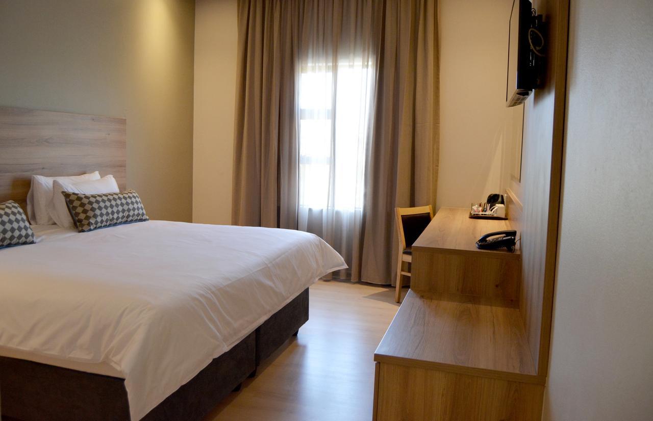 Regal Inn Hotel Midrand Ngoại thất bức ảnh