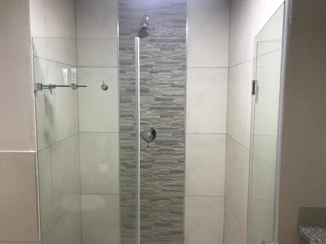 Regal Inn Hotel Midrand Ngoại thất bức ảnh